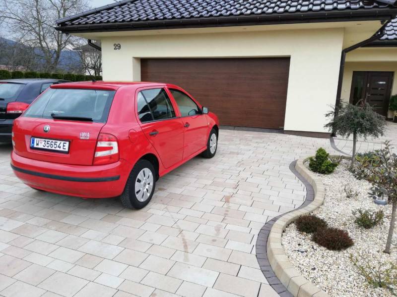 ox_skoda-fabia-12-mpi-2005-r-benzyna-105-tysudokumentowane