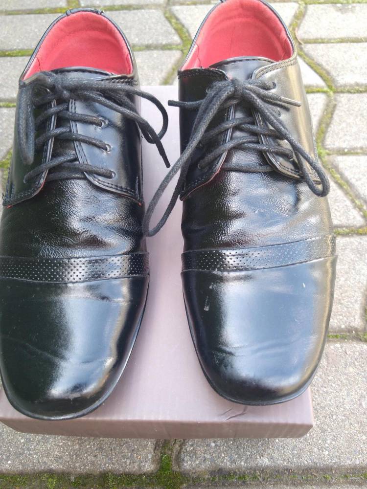 ox_sprzedam-buty-chlopiece-komunia-r-34-lub-37