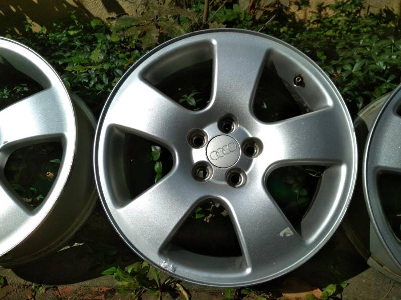 ox_oryginalne-felgi-aluminiowe-16-audi