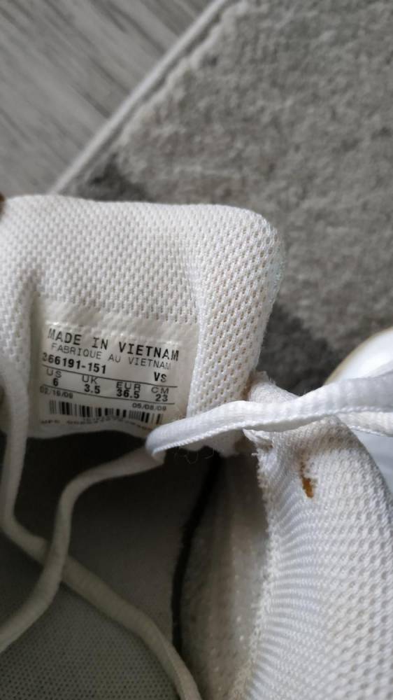 ox_nike-gratis