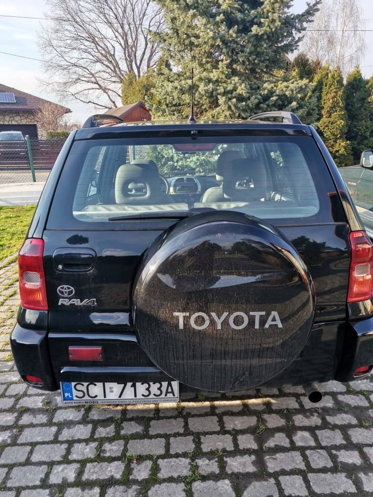 ox_sprzedam-toyota-rav4-4x4