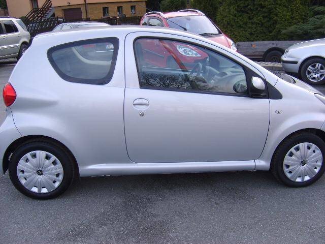 ox_toyota-aygo-rok-2007-model-2008