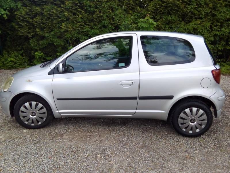 ox_toyota-yaris-2004-13-benzyna-serwisowana