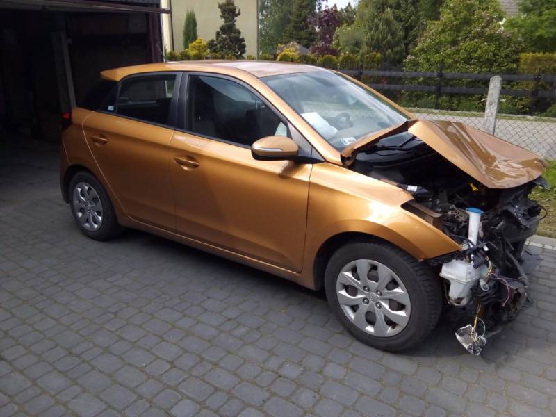 ox_hyundai-i20-20162017-52-tys-km-serwisowany-uszkodzony