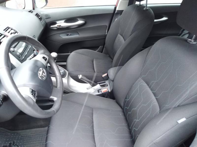 ox_toyota-auris-2011r-lift-133lpg-gaz-auto-bezwypadkowe-pewne