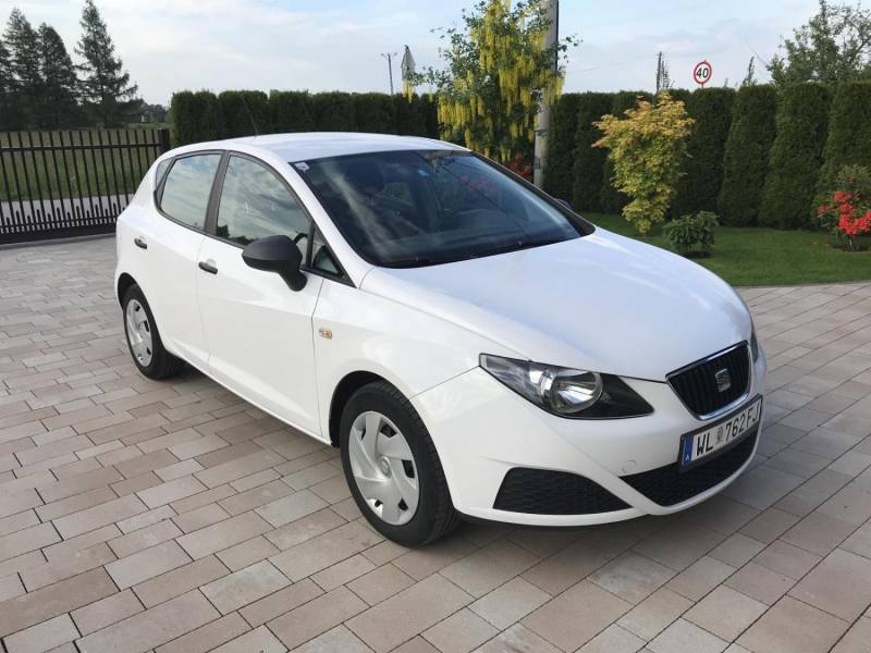 ox_seat-ibiza-12-benzyna-klimatyzacja-rok-2010