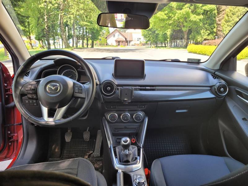 ox_mazda-2-15-90km-pierwszy-wlasciciel