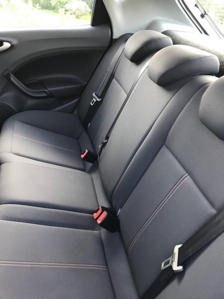 ox_seat-ibiza-12-benzyna-klimatyzacja-rok-2010