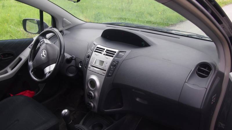 ox_toyota-yaris-14-d4d