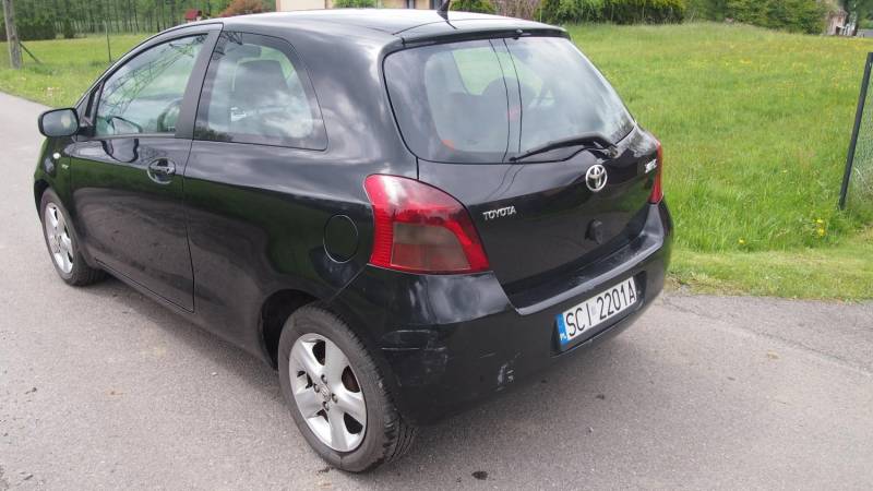 ox_toyota-yaris-14-d4d
