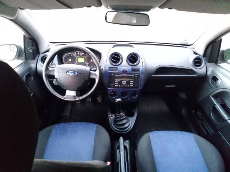 ox_ford-fiesta-mk6-klimatyzacja-125-benzyna-grzane-fotele