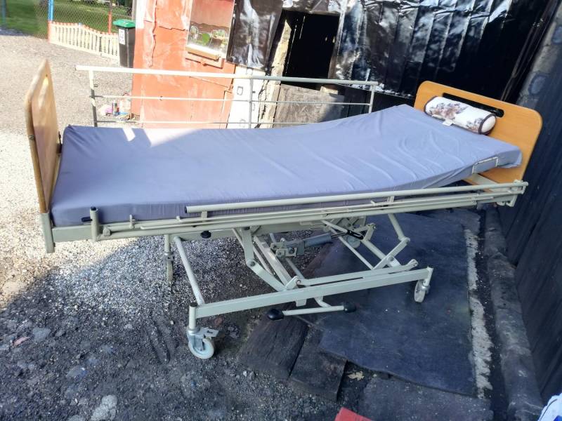 ox_lozko-rehabilitacyjne-hydr-ster-noznie-uzywane-kompletne-bdb-stan