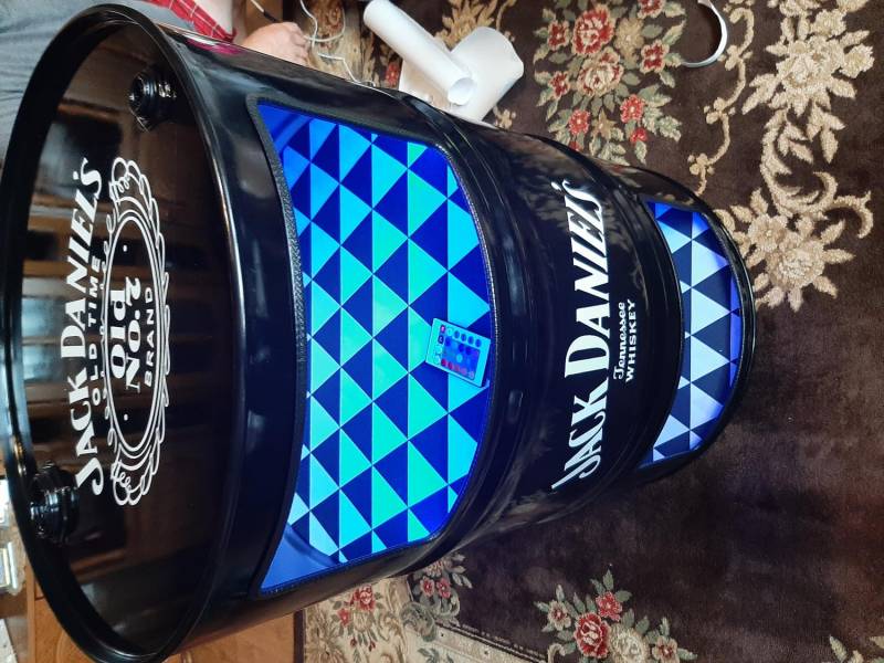 ox_barek-z-beczki-metalowej-200l