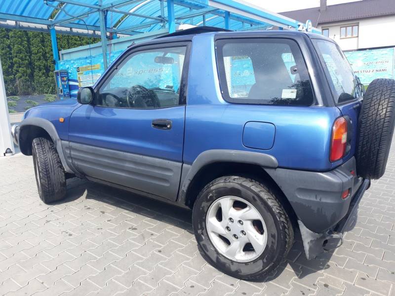 ox_rav4-1996-lpg-klima-wyszykowana