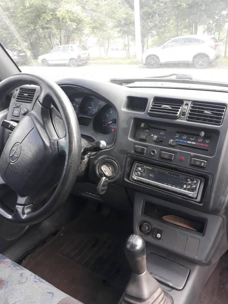ox_rav4-1996-lpg-klima-wyszykowana