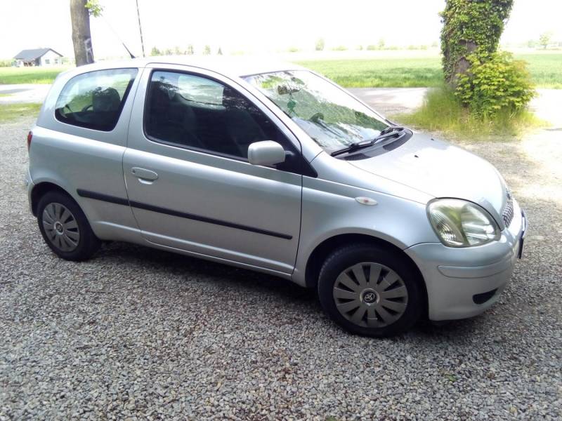ox_toyota-yaris-2004-13-benzyna-serwisowana