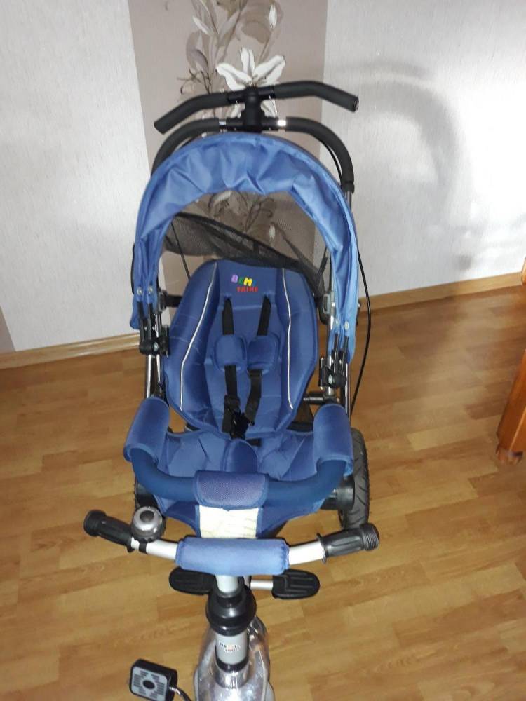 ox_sprzedam-rowerek-wozek-z-funkcja-spania-firmy-bemi-trike