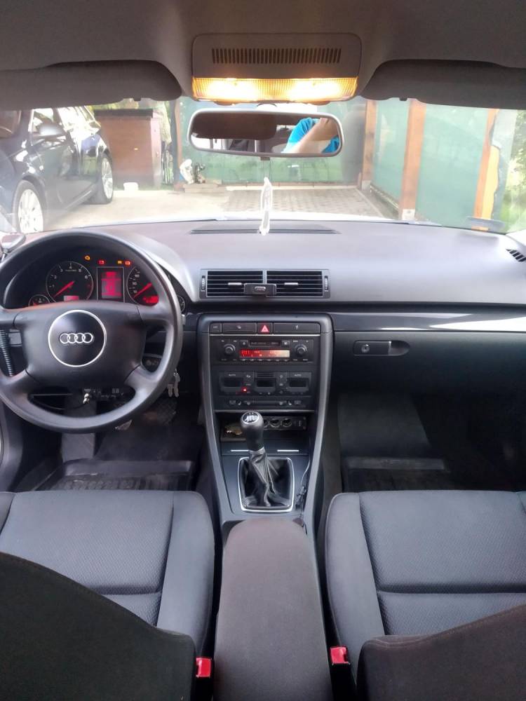 ox_audi-a4b6-rocznik-2004-lpg-okazja