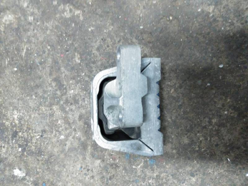ox_poduszka-silnika-prawa-seat-skoda-vw
