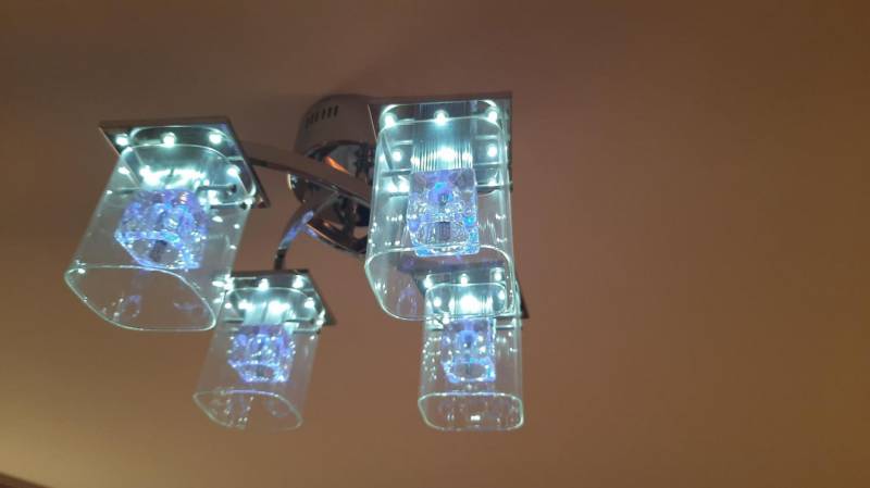 ox_lampa-sufitowa-z-zarowkami-ledowymi-gratis