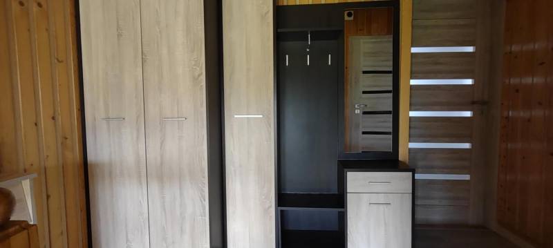 ox_sprzedam-garderobe