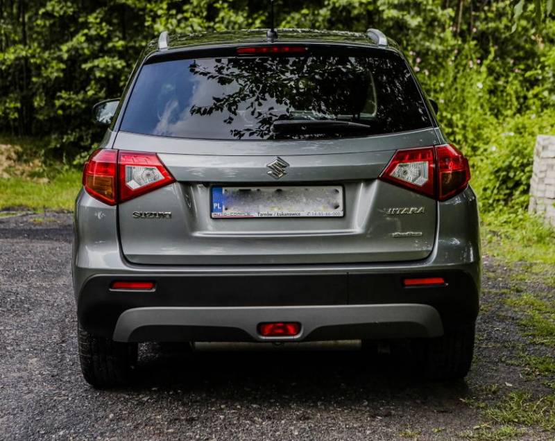 ox_suzuki-vitara-2018-16l-automat-4x4-lpg-wer-premium-przeb-70tys