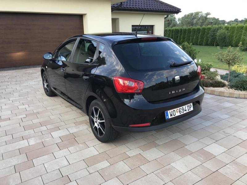 ox_seat-ibiza-2010-rok-przebieg-130tys-km-klimatyzacja