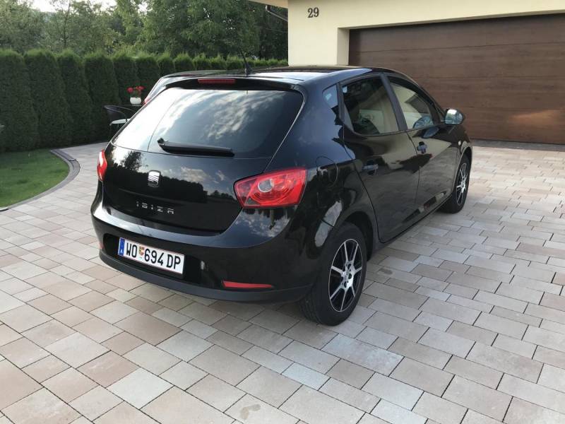 ox_seat-ibiza-2010-rok-przebieg-130tys-km-klimatyzacja