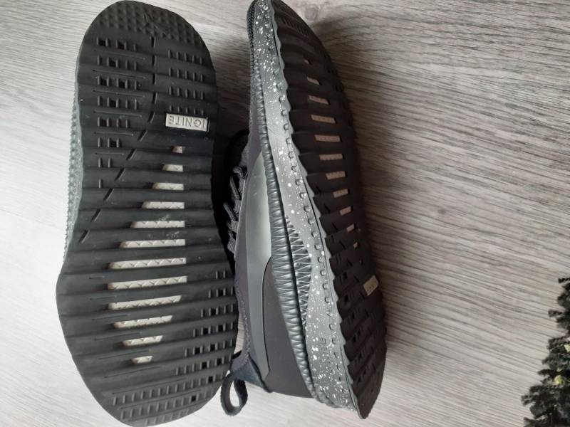 ox_czarne-buty-puma-rozm-39w-bardzo-dobrym-stanie-zalozone-dwa-razy