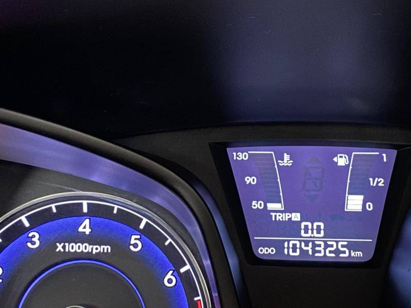 ox_hyundai-ix20-14-2013