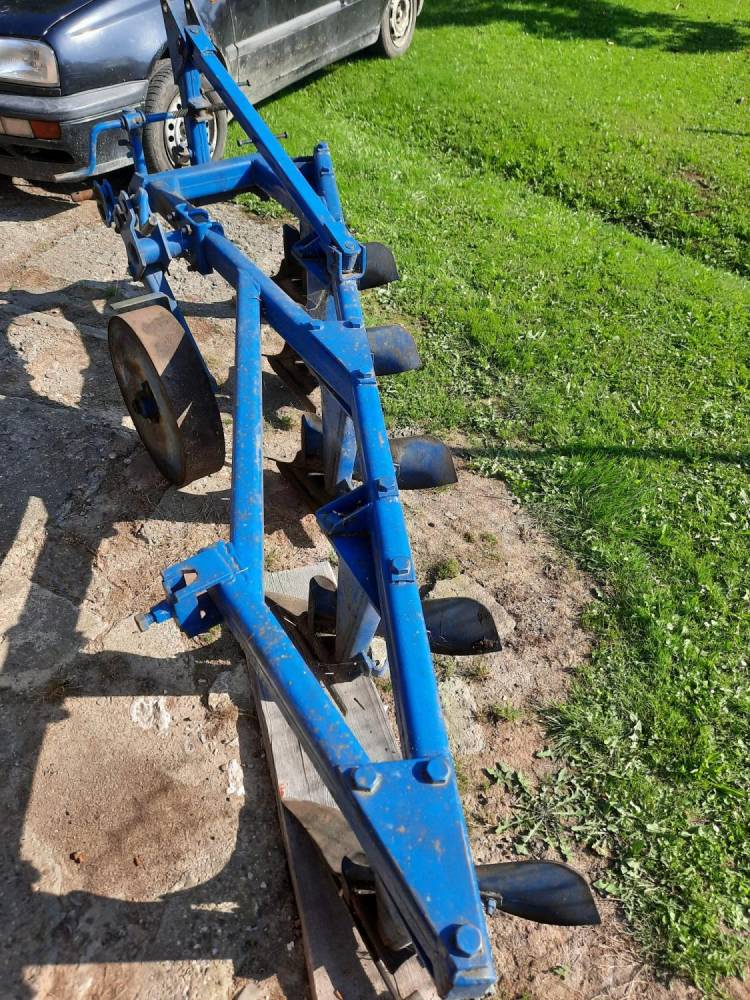 ox_plug-podorywkowy-5-skibowy-unia-grudziadz