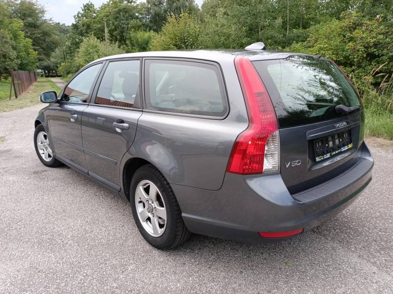 ox_volvo-v50-16d-kinetic-alufelgi-foteliki-2008r