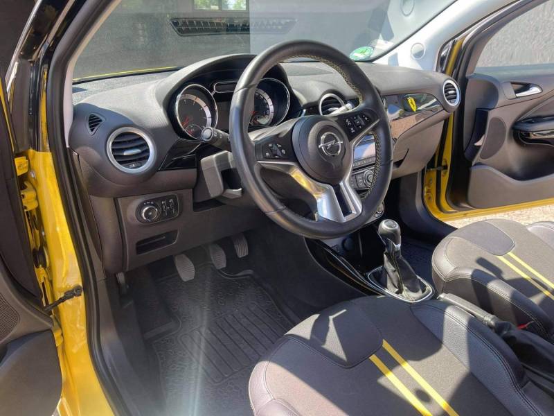 ox_opel-adam-14-bluetooth-tempomat-nowe-opony-klimatronik