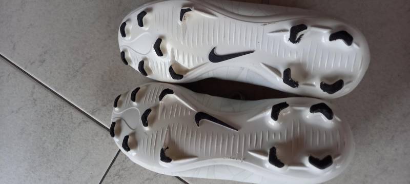 ox_buty-pilkarskie-korki-nike-mercurial-cr7-rozm-34