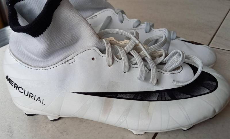ox_buty-pilkarskie-korki-nike-mercurial-cr7-rozm-34