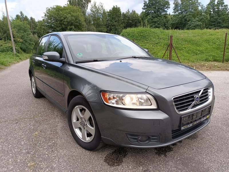 ox_volvo-v50-16d-kinetic-alufelgi-foteliki-2008r