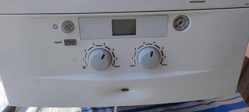 ox_junkers-ceraclass-zw-24-2-dv-kep-31-dwufunkcyjny-piec-wiszacy-1450-zl