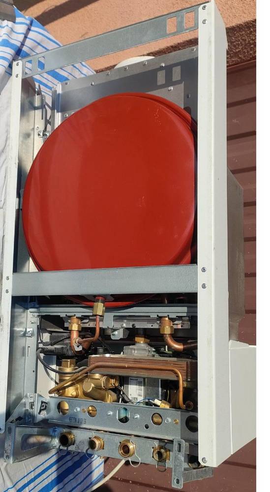 ox_junkers-ceraclass-zw-24-2-dv-kep-31-dwufunkcyjny-piec-wiszacy-1450-zl