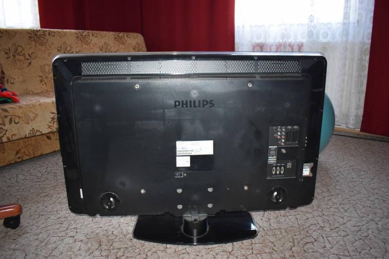 ox_telewizor-lcd-philips-42pfl5603d12-42