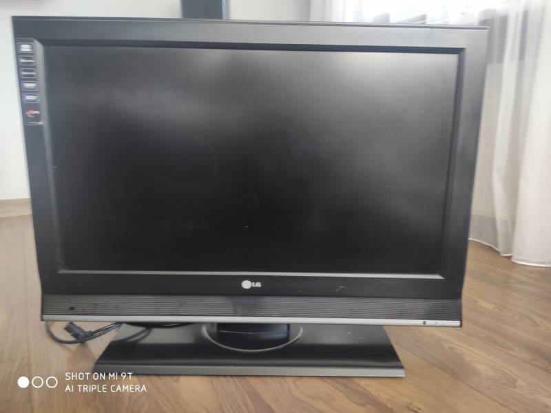 ox_telewizor-lg-32-lcd