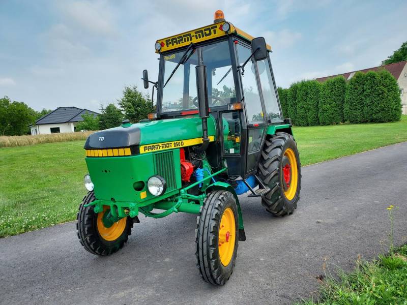 ox_farm-mot-250d-z-1996-r1462-mth-z-plugiem-do-odsniezania-lub-osobno