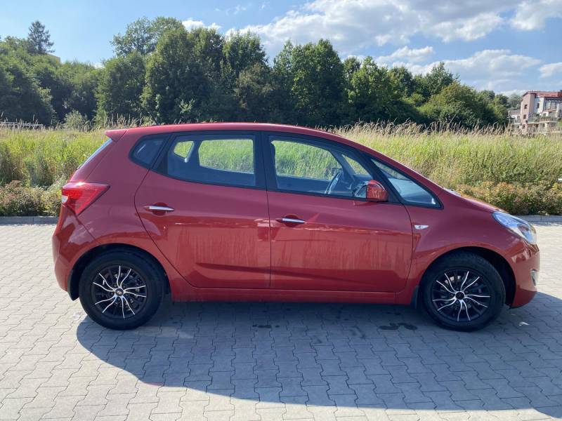 ox_hyundai-ix20-14-2013