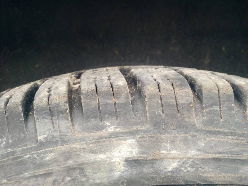 ox_sprzedam-opony-zimowe-z-felgami-21565r16-pajero-rav-outlander