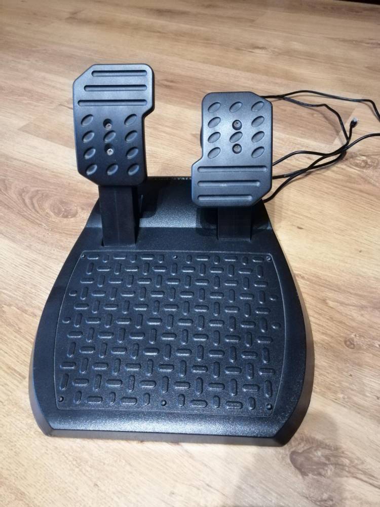 ox_kierownica-wyscigowa-thrustmaster-t150