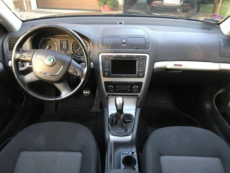 ox_skoda-octavia-scout-4x4-2009r-18-dm3-160-km-192-tys-km