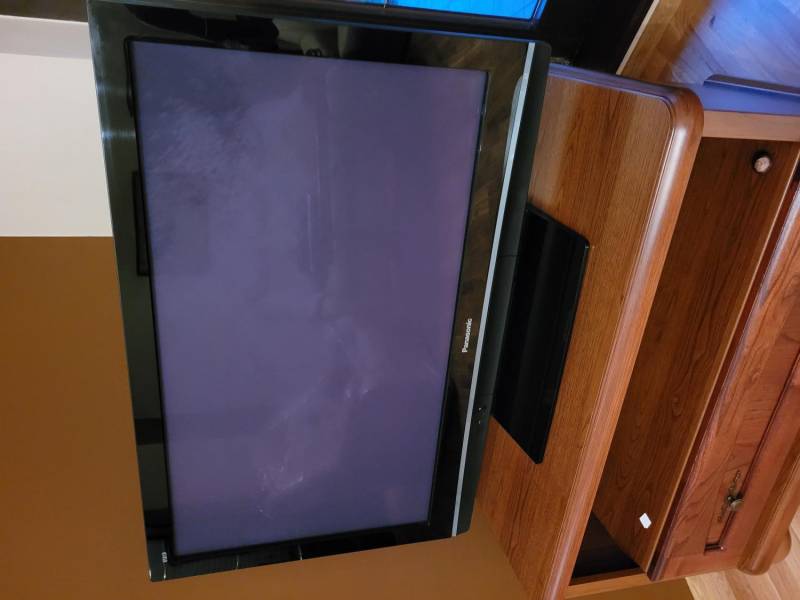 ox_tv-panasonic-th-42pv