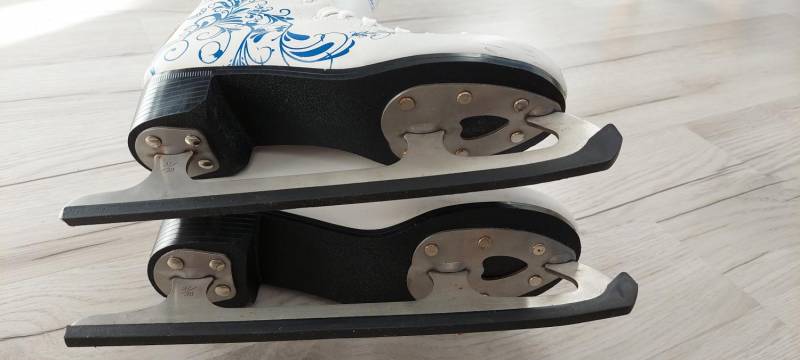 ox_lyzwy-figurowe-oxelo-decathlon-3738