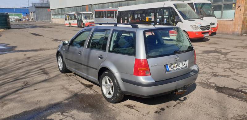 ox_vw-golf-iv-combi-16-benzyna-rok-112002-zaczep-klima-stan-bdb