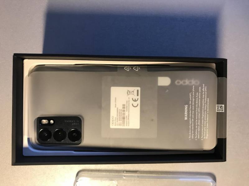 ox_sprzedam-nowy-telefon-oppo-reno6-5g