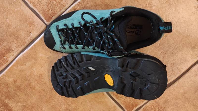 ox_obuwie-trekingowe-damskie-scarpa-zodiac-wmn-icefall-405